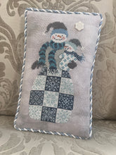 Load image into Gallery viewer, Frosty