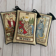 Load image into Gallery viewer, Cat Tarot III - The Empress