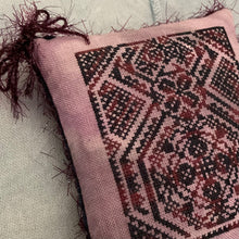 Load image into Gallery viewer, Quaker Spider