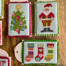 Load image into Gallery viewer, Christmas Tiny Tags