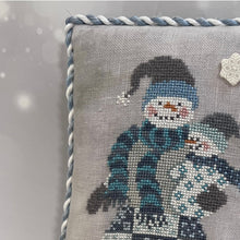 Load image into Gallery viewer, Frosty