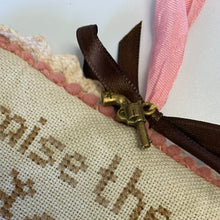 Load image into Gallery viewer, Praise the Lord - Charm Included