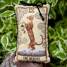 Load image into Gallery viewer, Cat Tarot 9 - The Hermit
