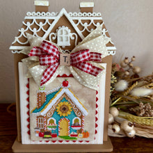 Load image into Gallery viewer, All Seasons Gingerbread House Collaboration - Valentine&#39;s Day
